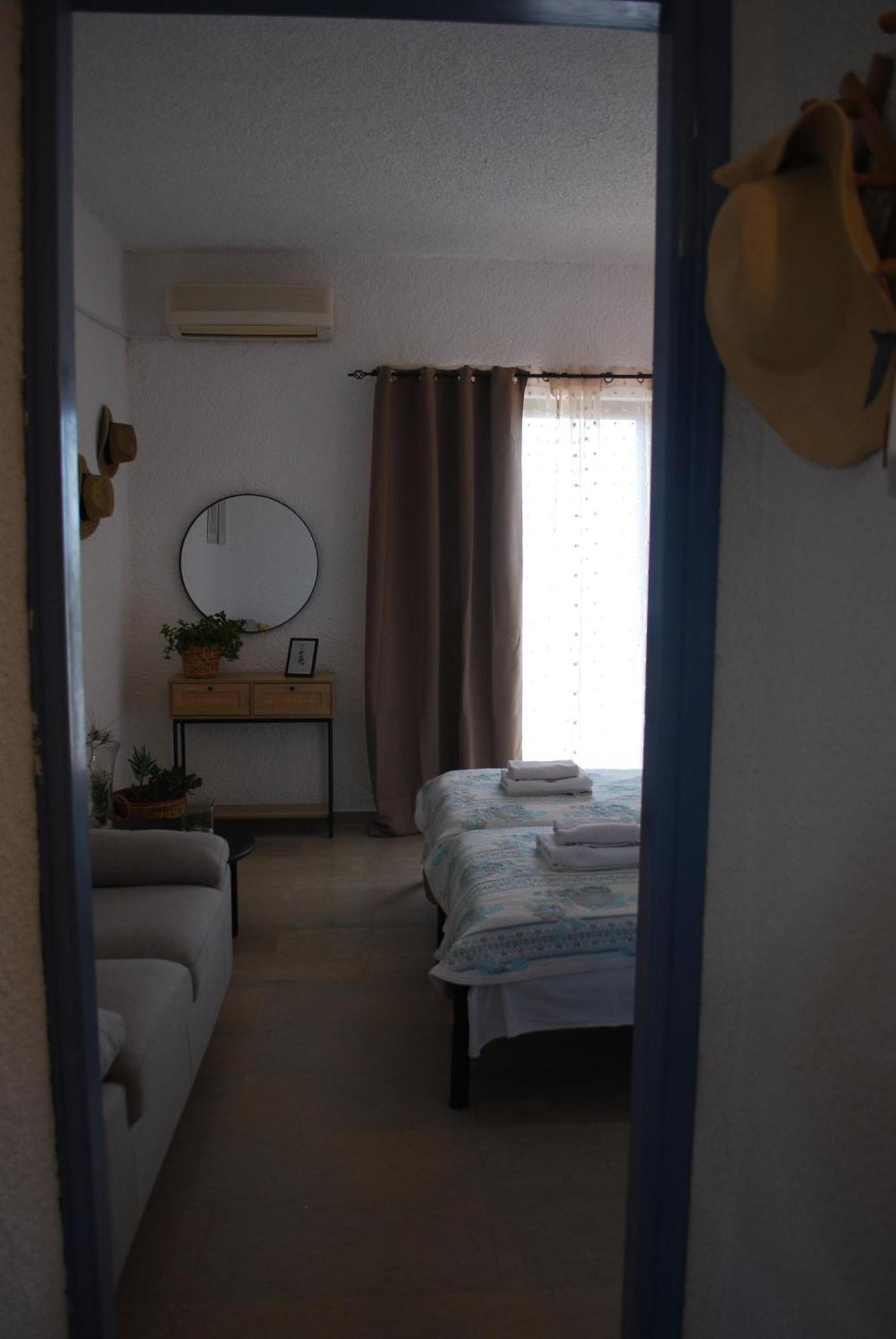 Sunset Rooms Agia Marina  外观 照片