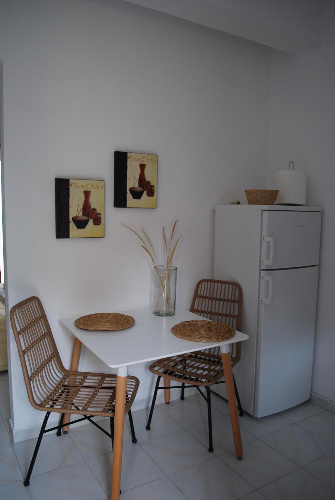 Sunset Rooms Agia Marina  外观 照片