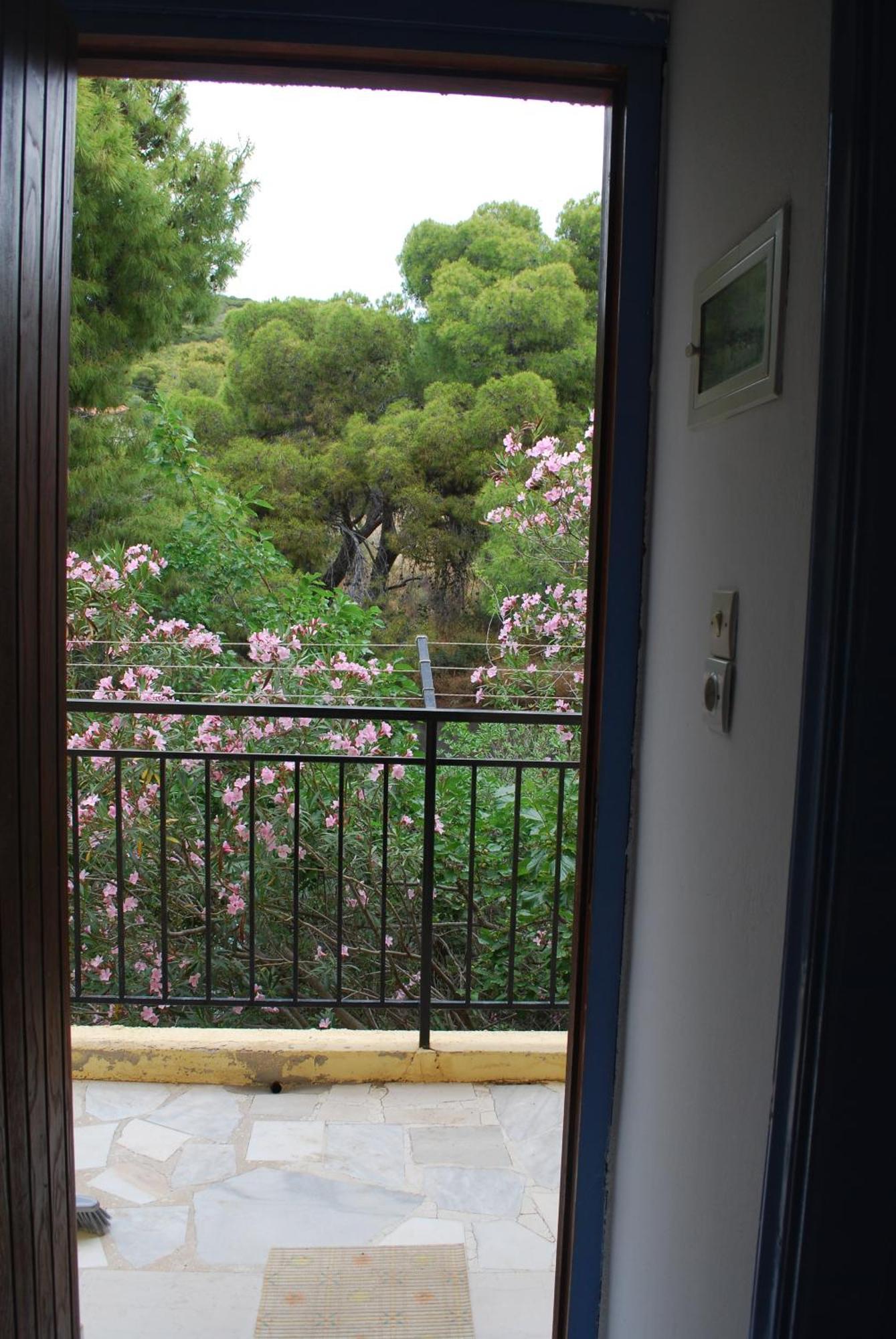 Sunset Rooms Agia Marina  外观 照片