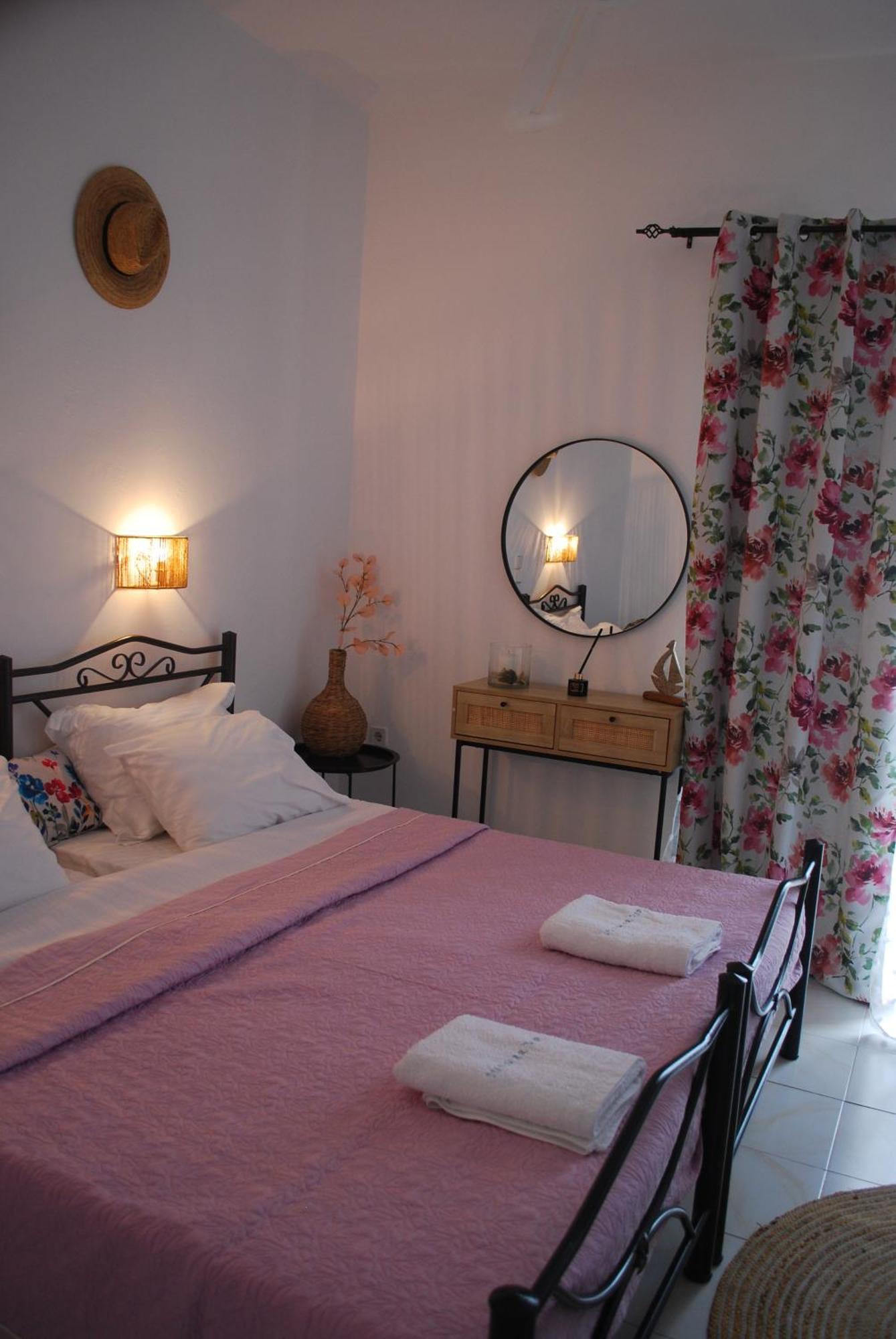 Sunset Rooms Agia Marina  外观 照片
